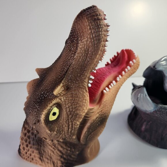 Dinosaur Hand Puppets and Dinosaur Mask Lot of 3 Triceratops T-Rex - Picture 9 of 16